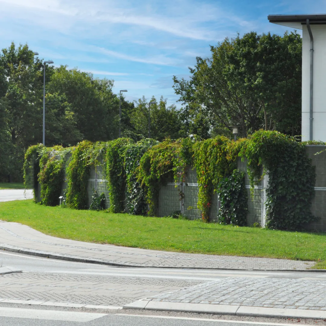 Noistop Steel barrier in winter conditions, weatherproof and maintenance-free
